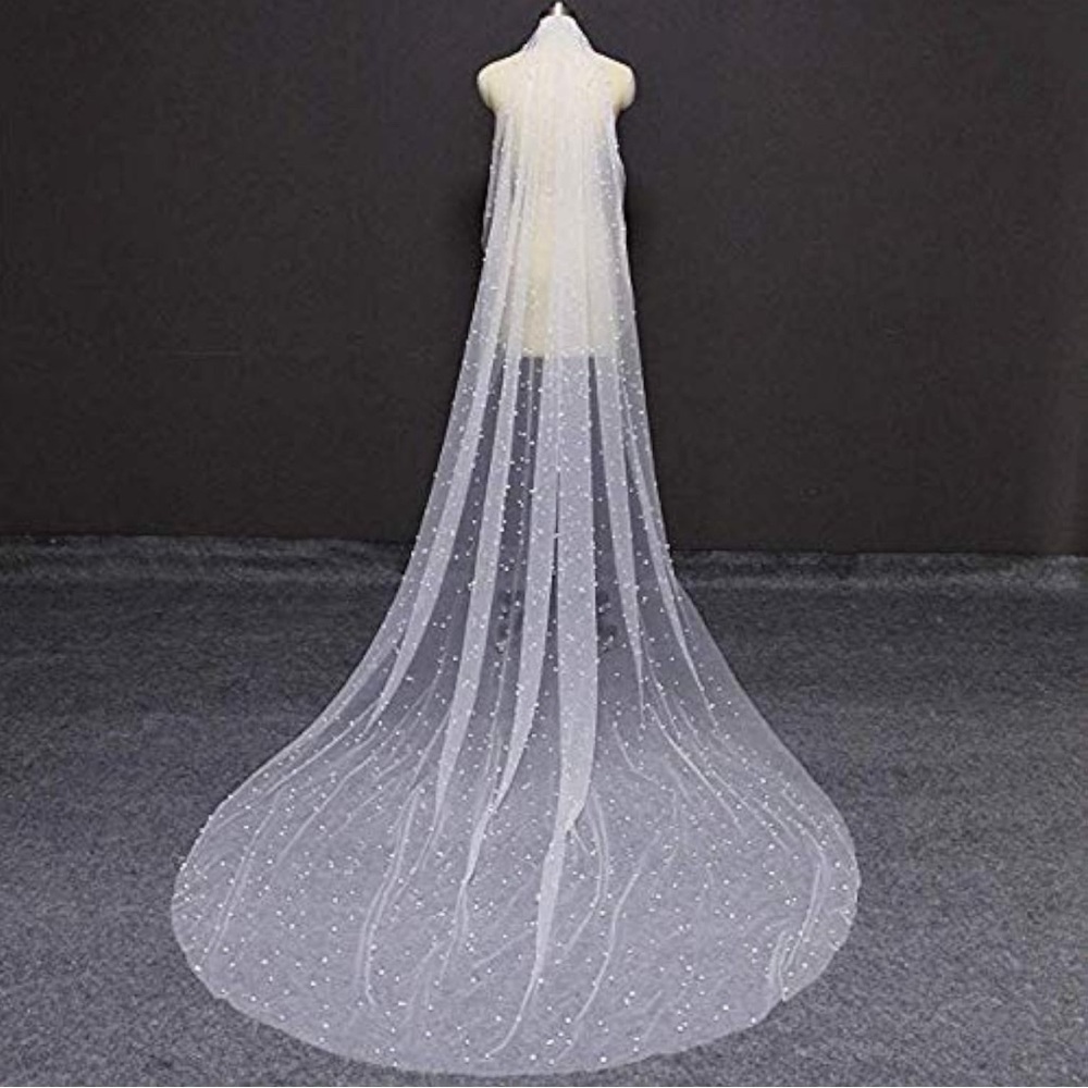 3M cathedral length pearl veil